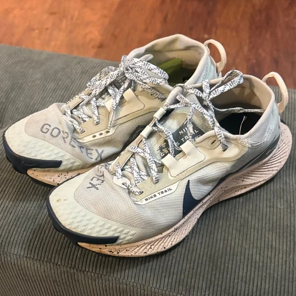 Nike Womens Pegasus Trail 3 Gore Tex Waterproof Running Shoes DC8794 009 Size 9 - Picture 4 of 4